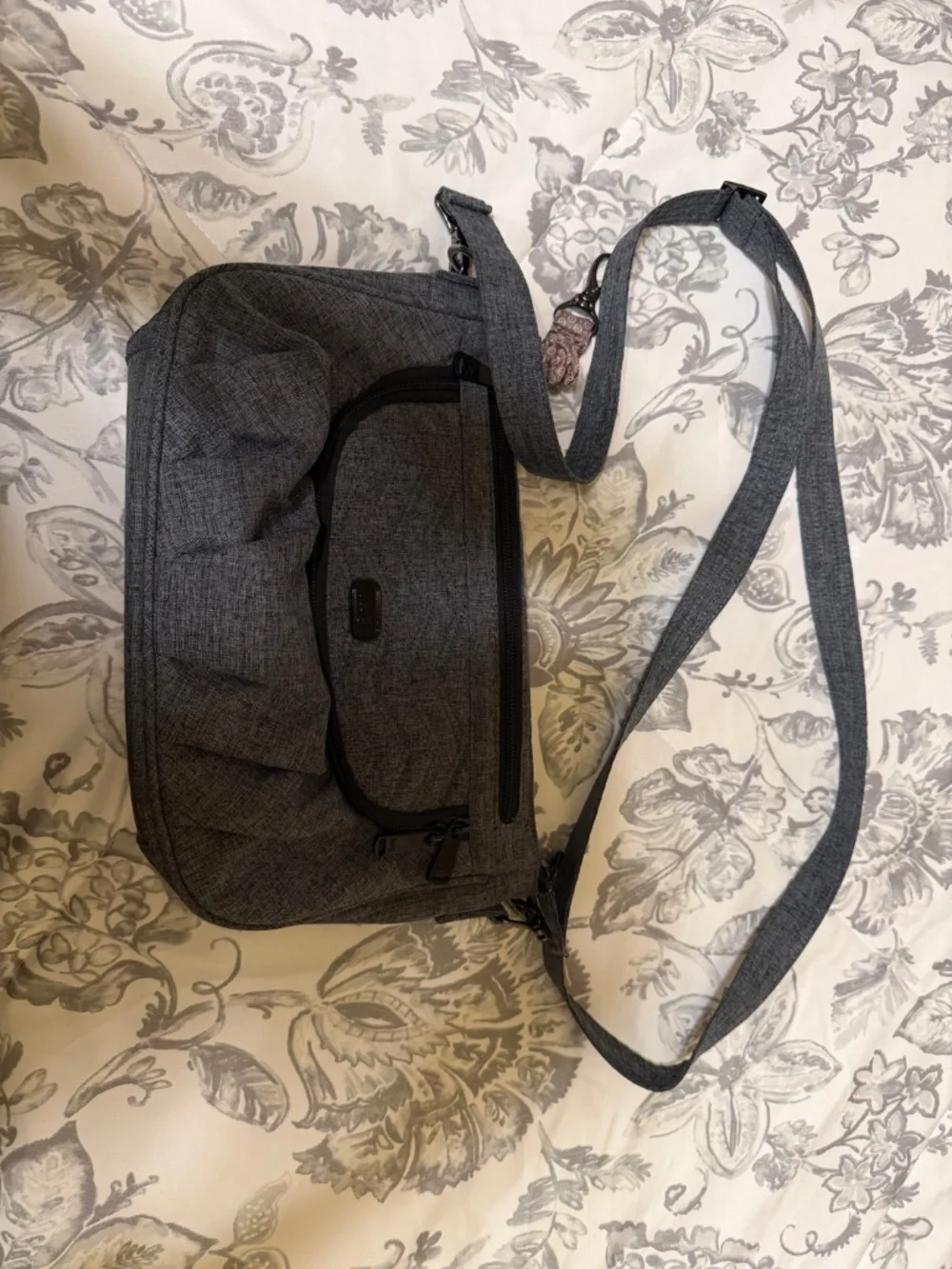 Lug Mambo Gray Crossbody Shoulder RFID Bag w/ Key Holster and Storage EUC